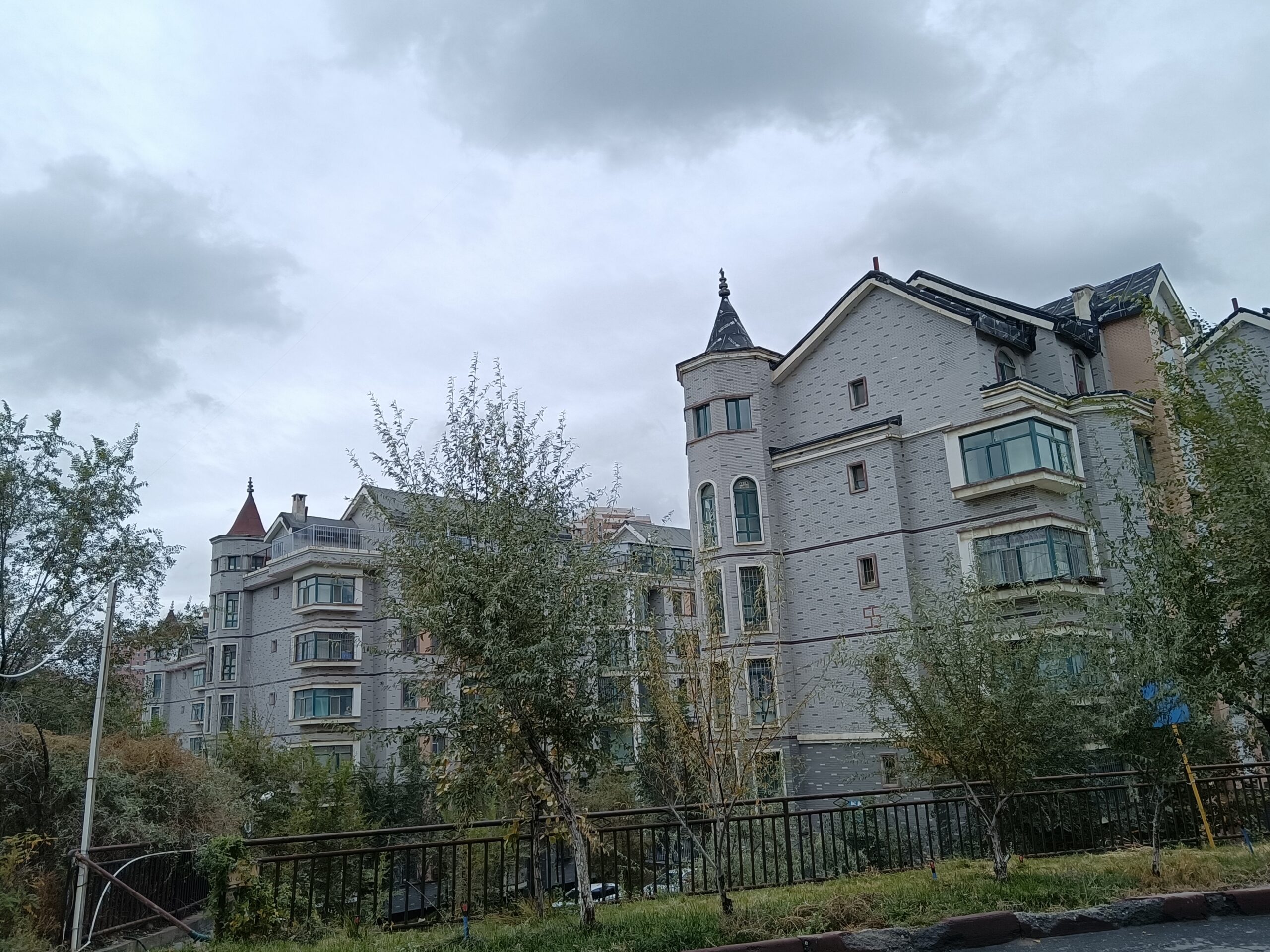 像水墨画一样的天空诶-拟人圈